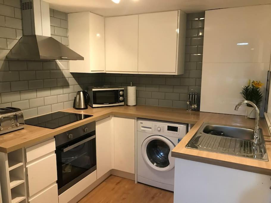 Вилла Entire House With Garden & Parking Nr Ashford Int Экстерьер фото